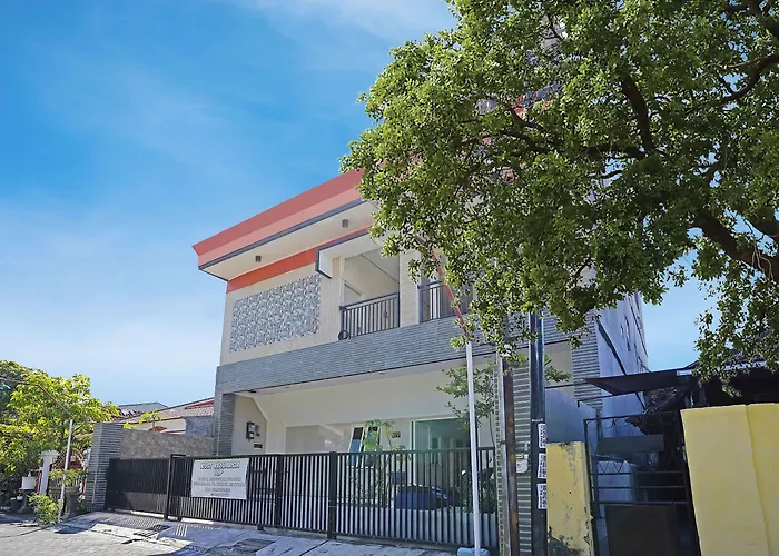 Hotel O Ruby Homestay Syariah Surabaya